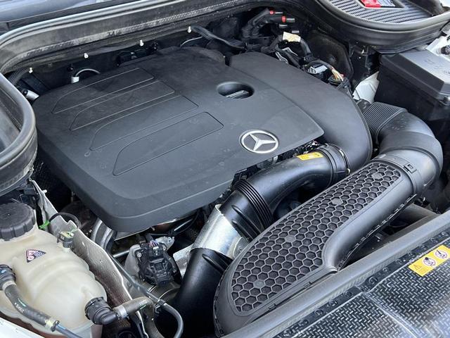 Photo of 2021 designo Diamond White Metallic Mercedes-Benz GLE 350