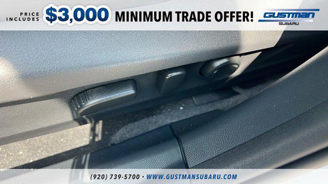 Photo of 2022 Crystal White Pearl Subaru Outback
