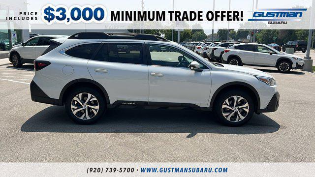 Photo of 2022 Crystal White Pearl Subaru Outback