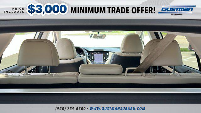 Photo of 2022 Crystal White Pearl Subaru Outback