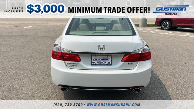 Photo of 2015 White Orchid Pearl Honda Accord