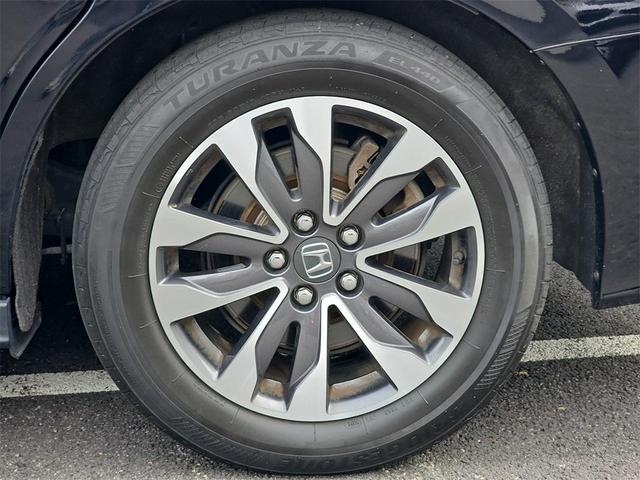 Photo of 2022 Crystal Black Pearl Honda Odyssey
