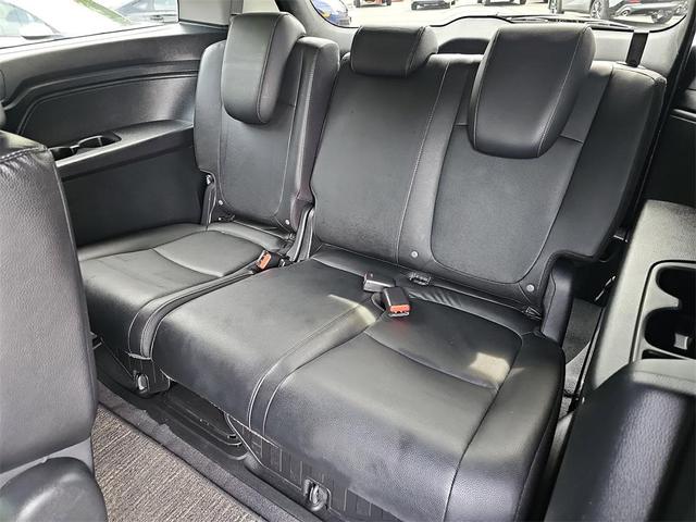 Photo of 2022 Crystal Black Pearl Honda Odyssey