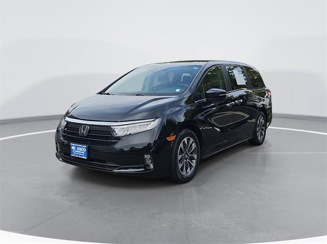 Photo of 2022 Crystal Black Pearl Honda Odyssey