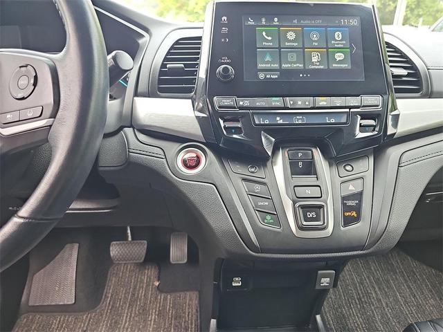 Photo of 2022 Crystal Black Pearl Honda Odyssey