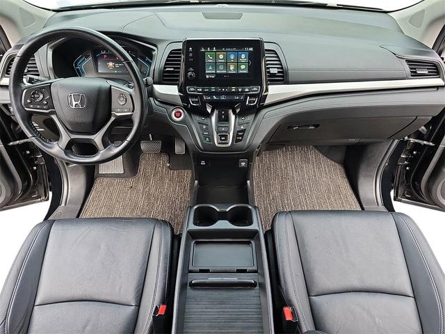 Photo of 2022 Crystal Black Pearl Honda Odyssey