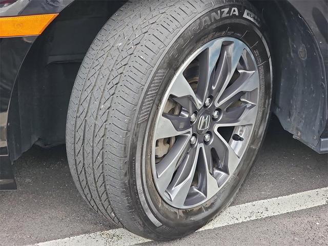 Photo of 2022 Crystal Black Pearl Honda Odyssey