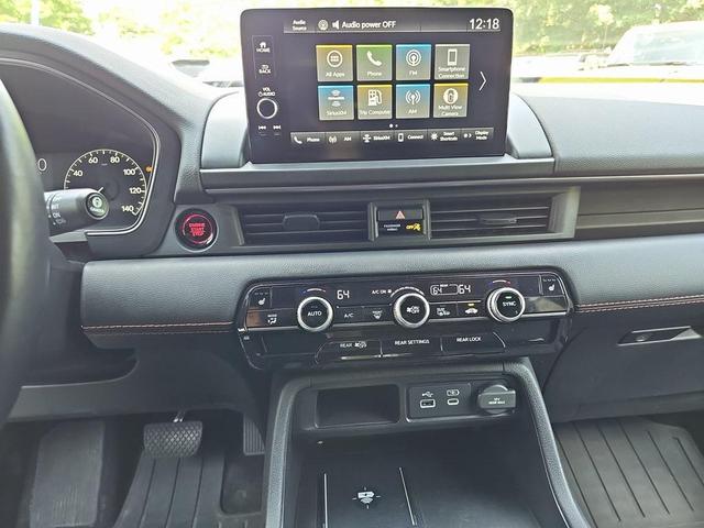 Photo of 2023 Red Honda Pilot