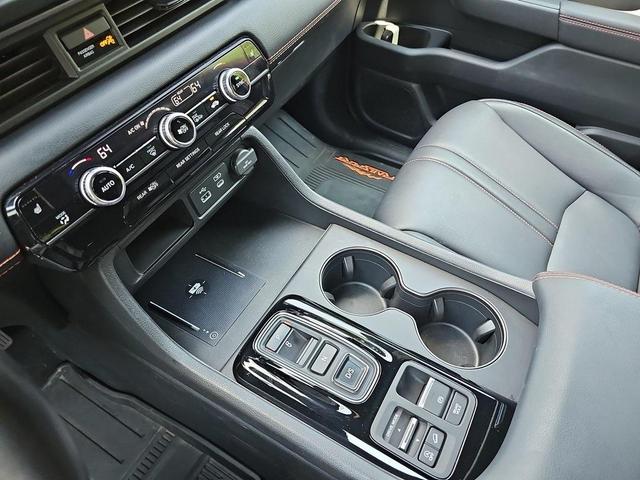Photo of 2023 Red Honda Pilot