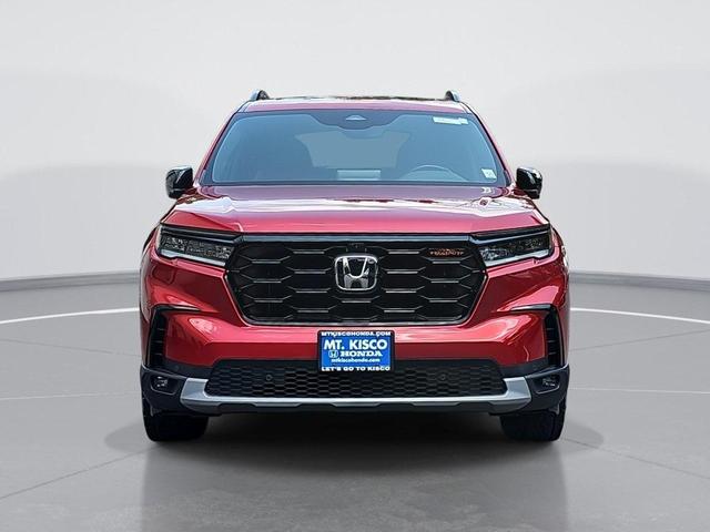 Photo of 2023 Red Honda Pilot
