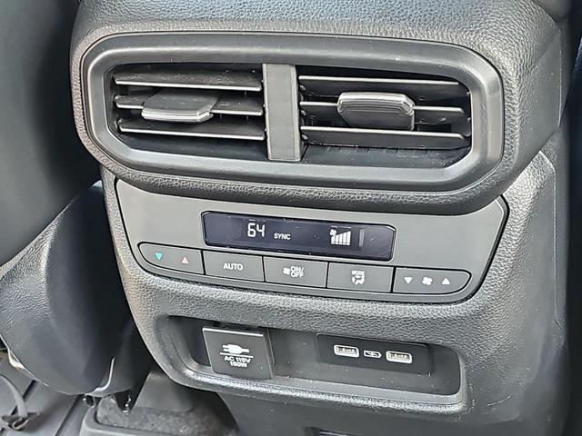 Photo of 2023 Red Honda Pilot