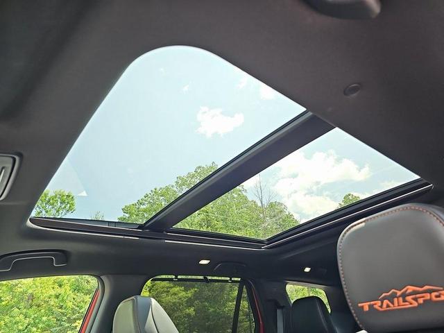 Photo of 2023 Red Honda Pilot