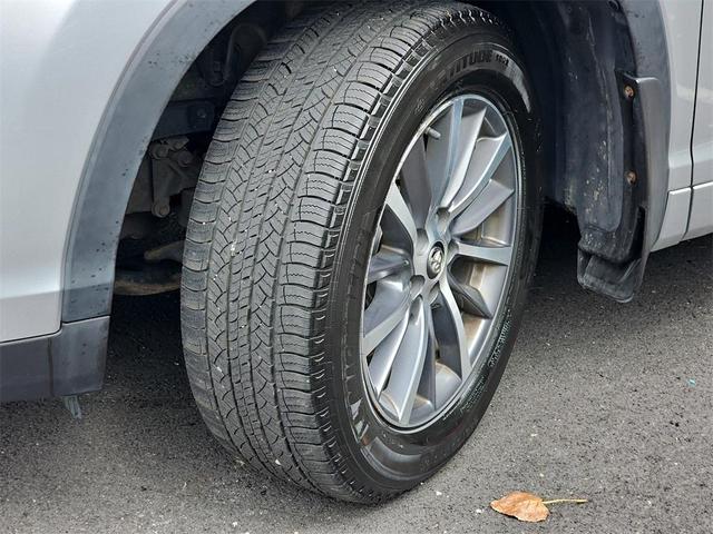 Photo of 2018 Silver Toyota Highlander