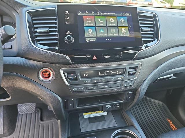 Photo of 2023 Platinum White Pearl Honda Passport