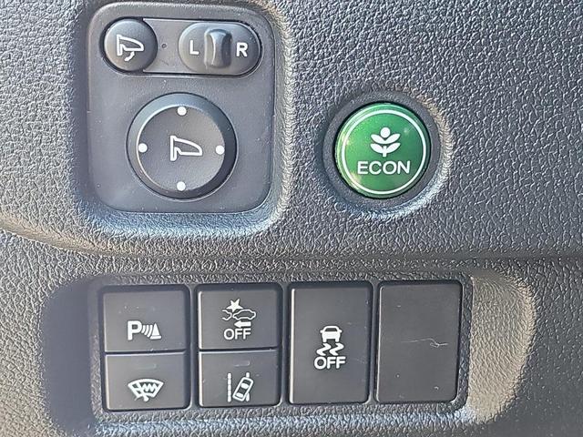 Photo of 2023 Platinum White Pearl Honda Passport