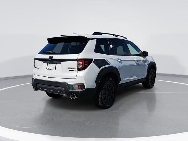Photo of 2023 Platinum White Pearl Honda Passport