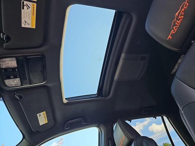 Photo of 2023 Platinum White Pearl Honda Passport