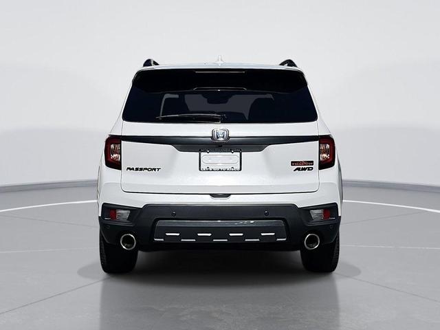 Photo of 2023 Platinum White Pearl Honda Passport
