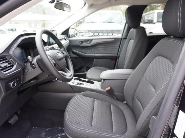 Photo of 2025 Agate Black Metallic Ford Escape