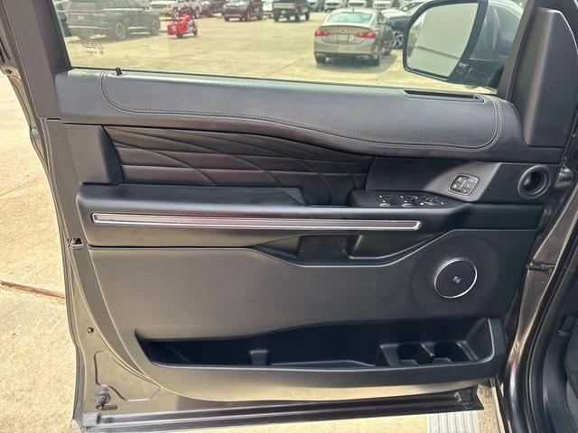 Photo of 2020 Magnetic Metallic Ford Expedition