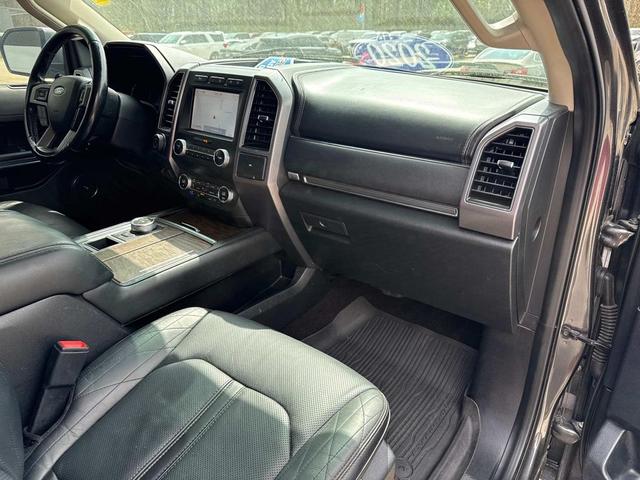 Photo of 2020 Magnetic Metallic Ford Expedition
