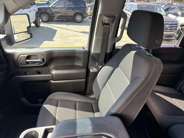Photo of 2024 Summit White GMC Sierra 2500
