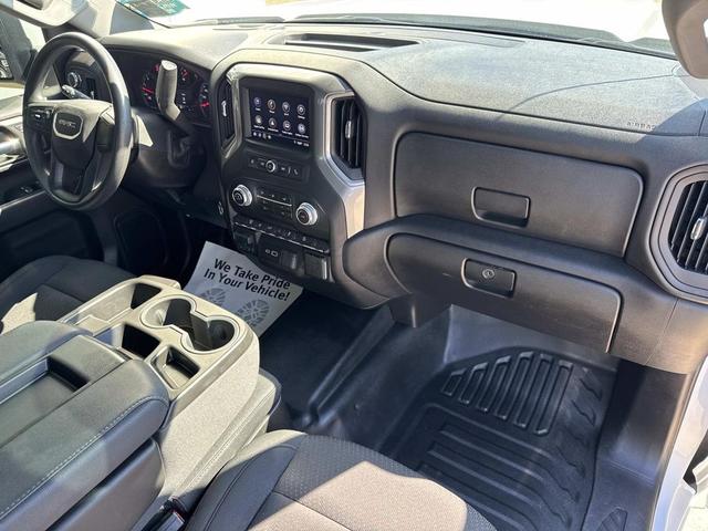 Photo of 2024 Summit White GMC Sierra 2500
