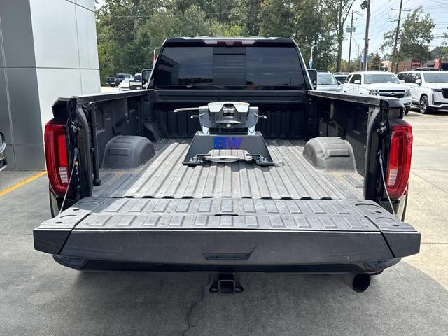 Photo of 2020 Onyx Black GMC Sierra 3500