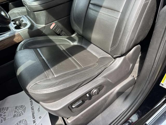 Photo of 2020 Onyx Black GMC Sierra 3500
