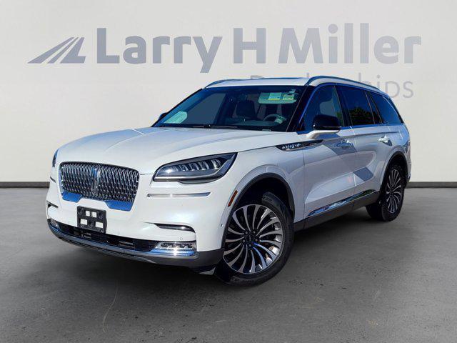 Photo of 2020 Pristine White Metallic Tri-Coat Lincoln Aviator