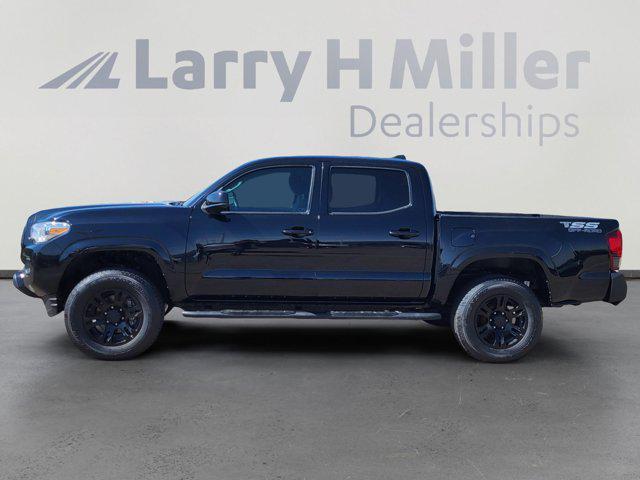 Photo of 2020 Midnight Black Metallic Toyota Tacoma