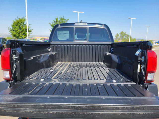 Photo of 2020 Midnight Black Metallic Toyota Tacoma