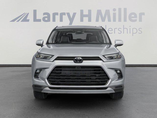 Photo of 2024 Celestial Silver Metallic Toyota Grand Highlander