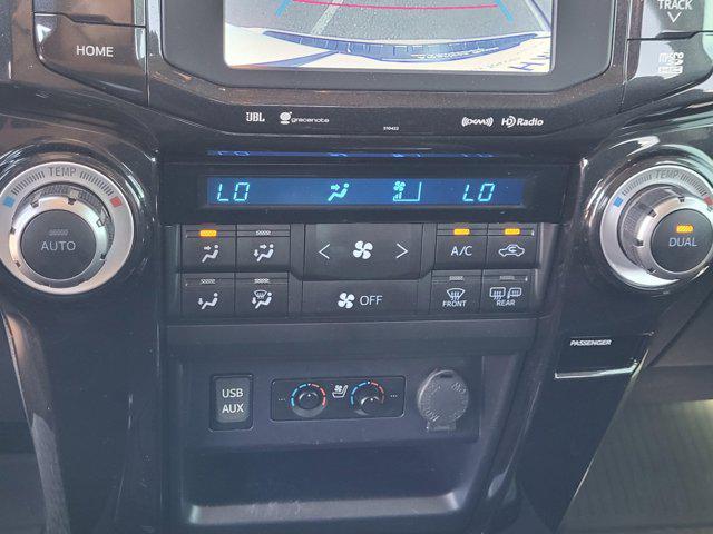 Photo of 2019 Blizzard Pearl Toyota 4Runner