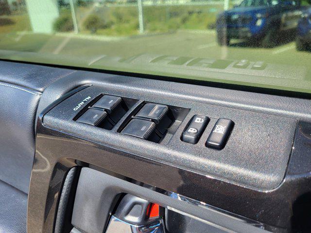Photo of 2019 Blizzard Pearl Toyota 4Runner