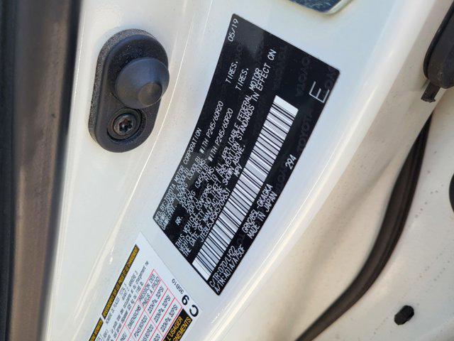Photo of 2019 Blizzard Pearl Toyota 4Runner