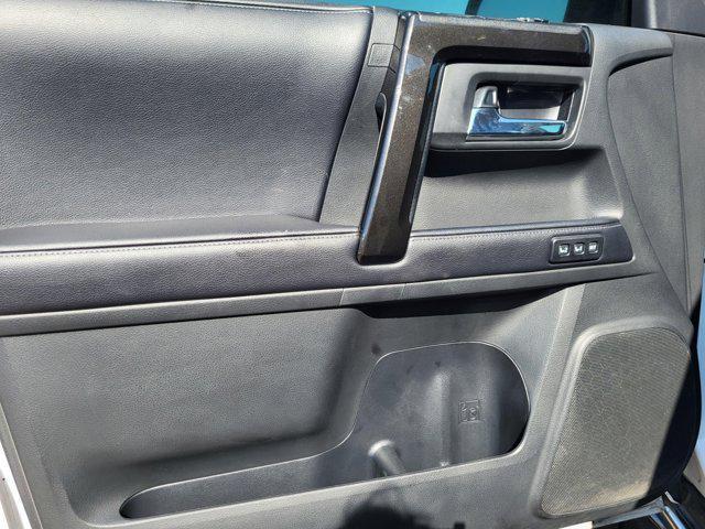 Photo of 2019 Blizzard Pearl Toyota 4Runner