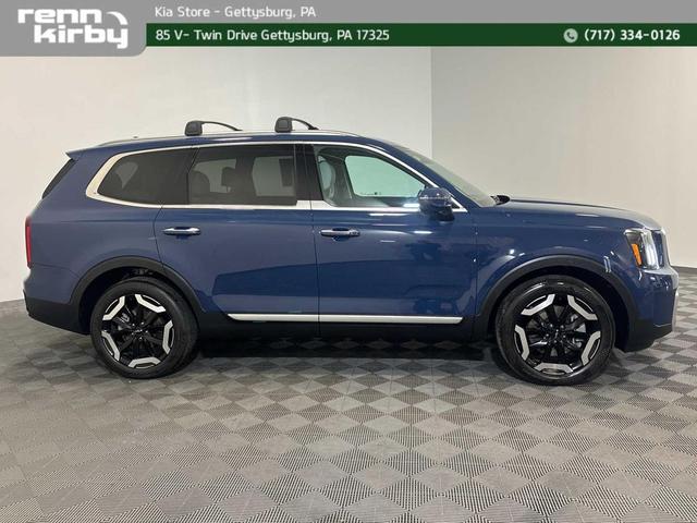 Photo of 2023 Midnight Lake Blue Kia Telluride