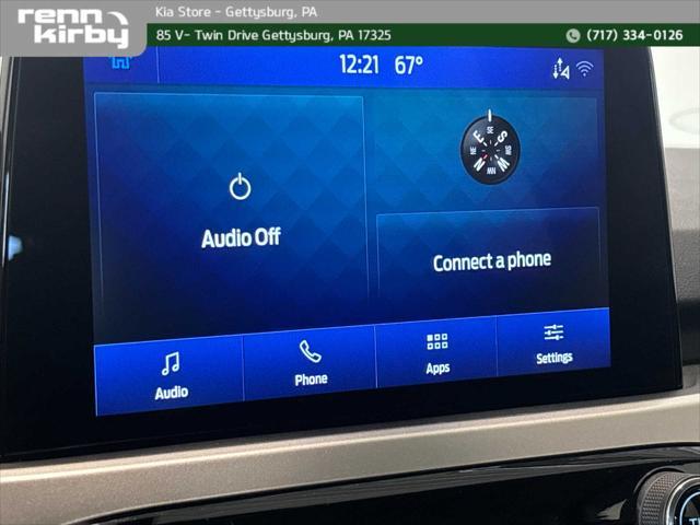Photo of 2020 Oxford White Ford Escape