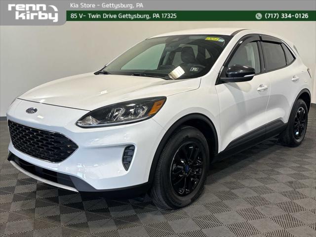 Photo of 2020 Oxford White Ford Escape