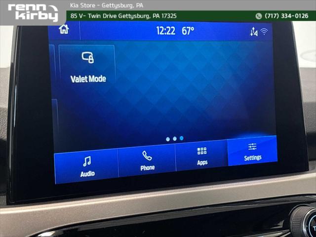 Photo of 2020 Oxford White Ford Escape