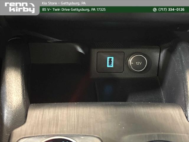 Photo of 2020 Oxford White Ford Escape