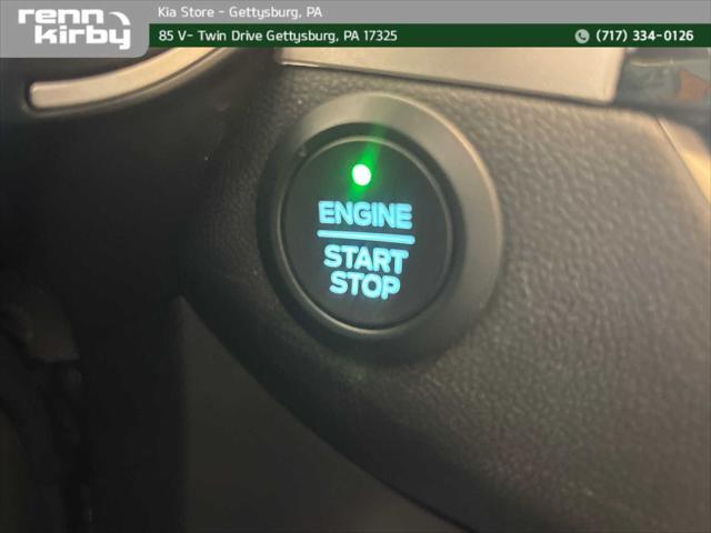 Photo of 2020 Oxford White Ford Escape