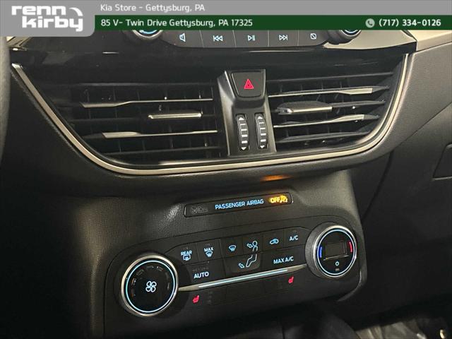 Photo of 2020 Oxford White Ford Escape