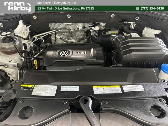 Photo of 2021 Pure White Volkswagen Atlas