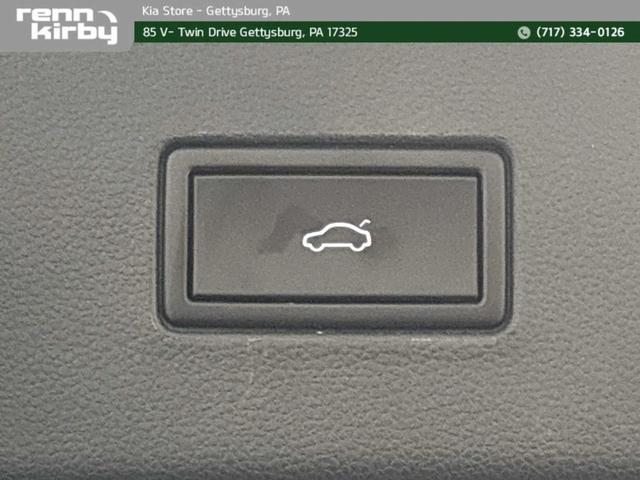 Photo of 2021 Pure White Volkswagen Atlas