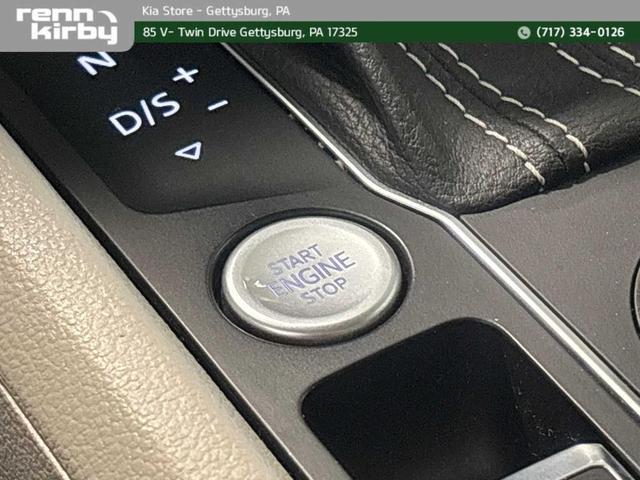 Photo of 2021 Pure White Volkswagen Atlas