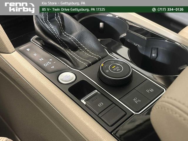 Photo of 2021 Pure White Volkswagen Atlas