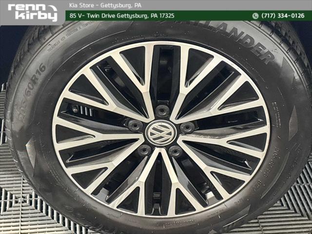 Photo of 2021 Silk Blue Metallic Volkswagen Jetta