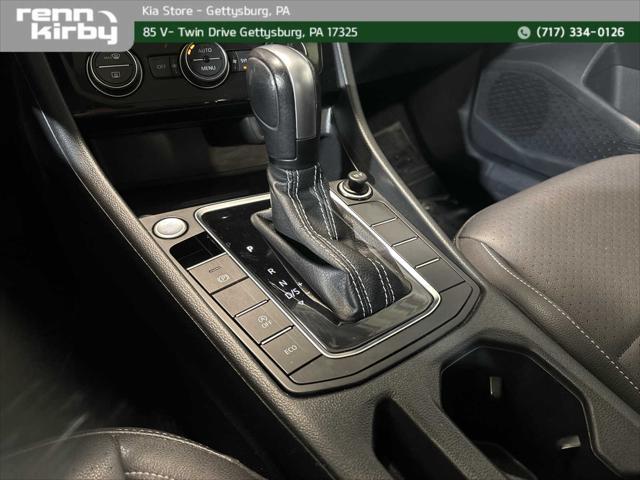 Photo of 2021 Silk Blue Metallic Volkswagen Jetta